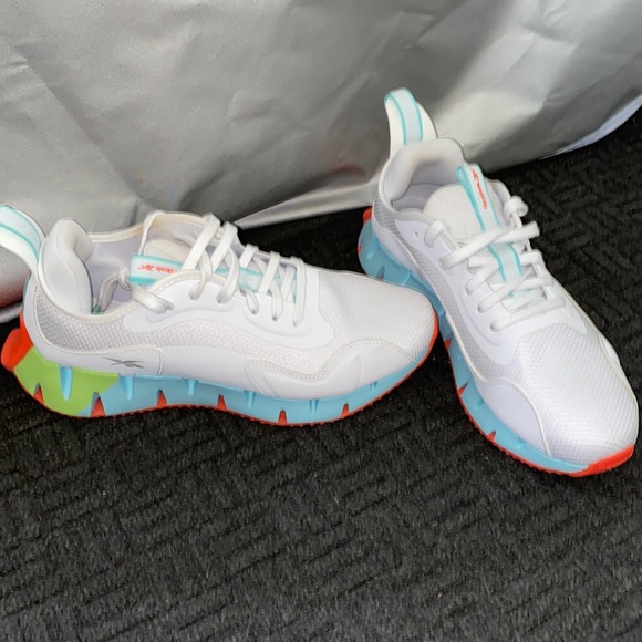 Reebok Shoes - Reebok Women’s Zig Dynamica Sneaker (Size: 10)